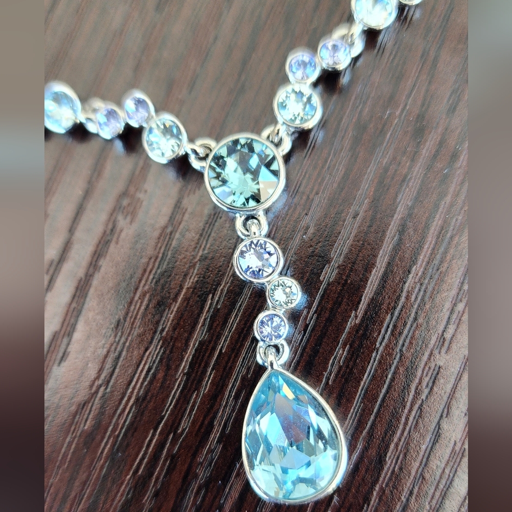 Givenchy "Aurora Borealis" sparkling crystal pavé Y necklace - like new! 16-in +